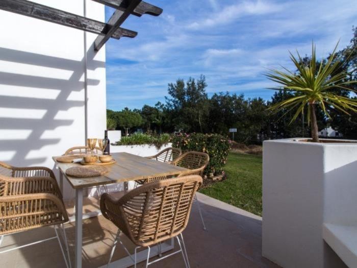 Estima Golf House Apartment - Luxurious & 6 Pools & Golf & Tennis アルブフェイラ エクステリア 写真