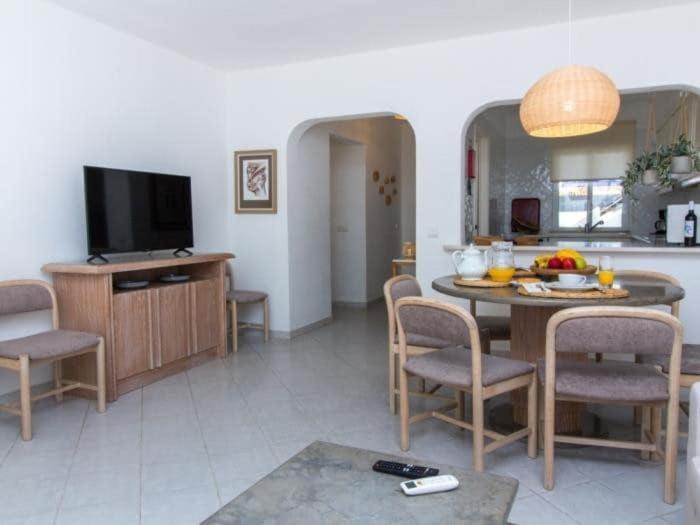Estima Golf House Apartment - Luxurious & 6 Pools & Golf & Tennis アルブフェイラ エクステリア 写真